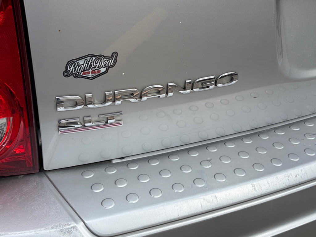 2004 Dodge Durango Image 9