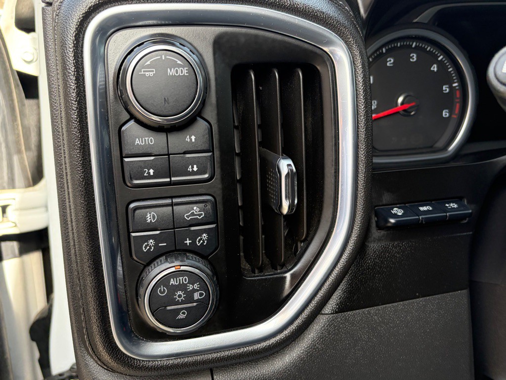 2020 Chevrolet Silverado 1500 Image 21