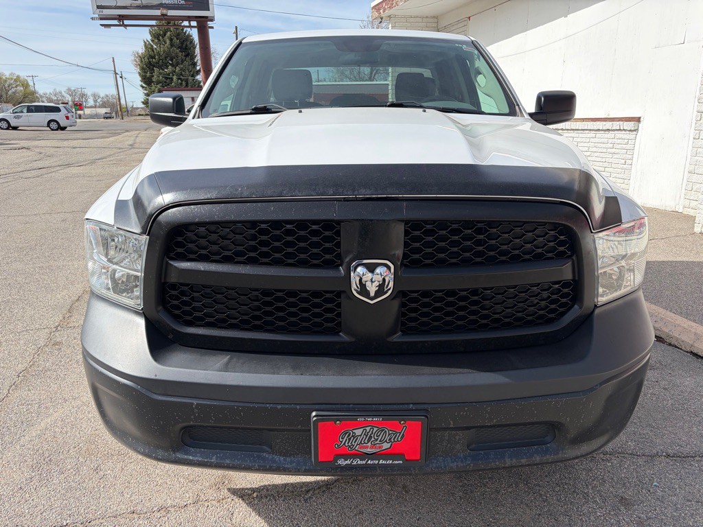 2016 RAM 1500 Image 2