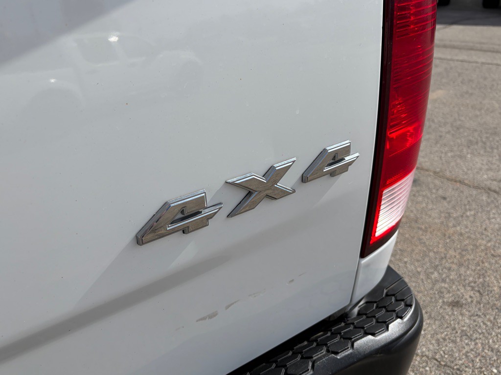 2016 RAM 1500 Image 11