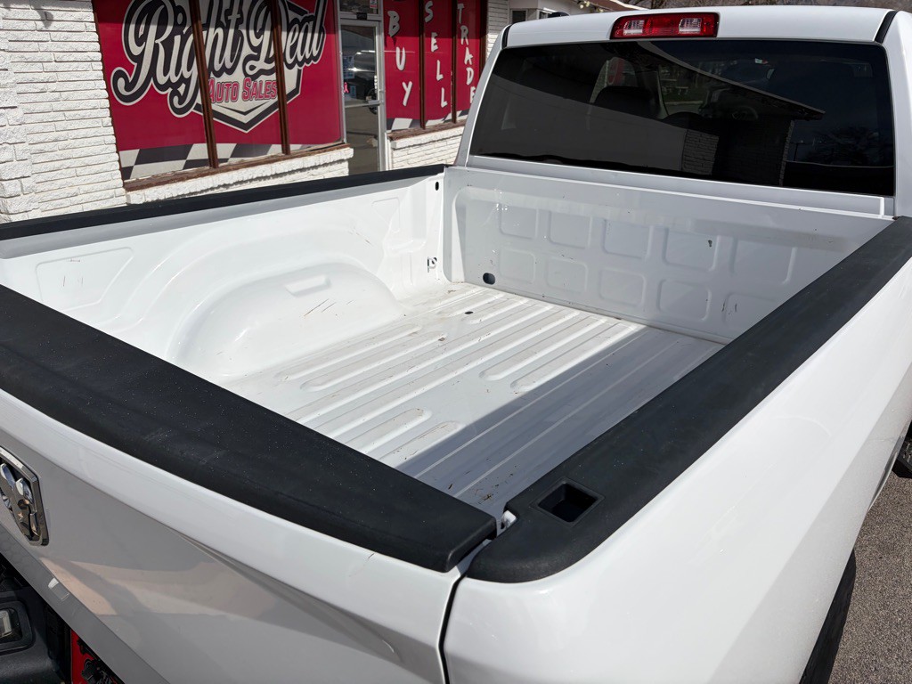2016 RAM 1500 Image 13