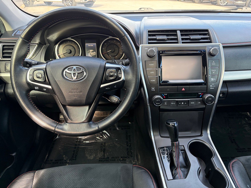 2015 Toyota Camry Image 20