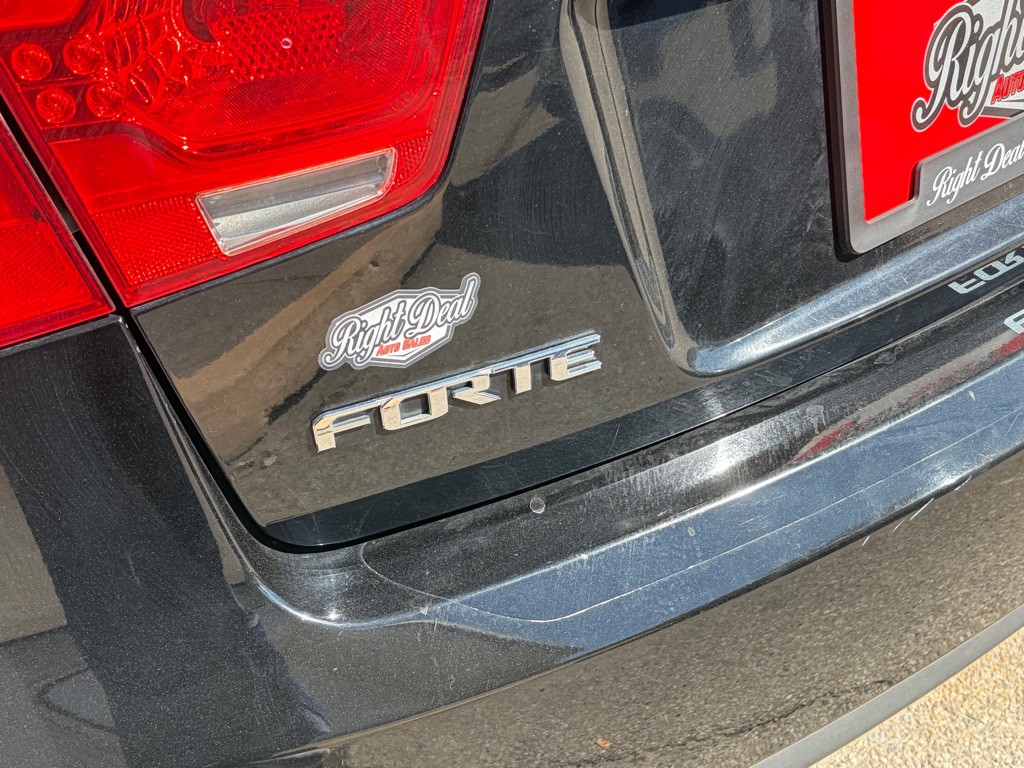 2012 Kia Forte Image 9