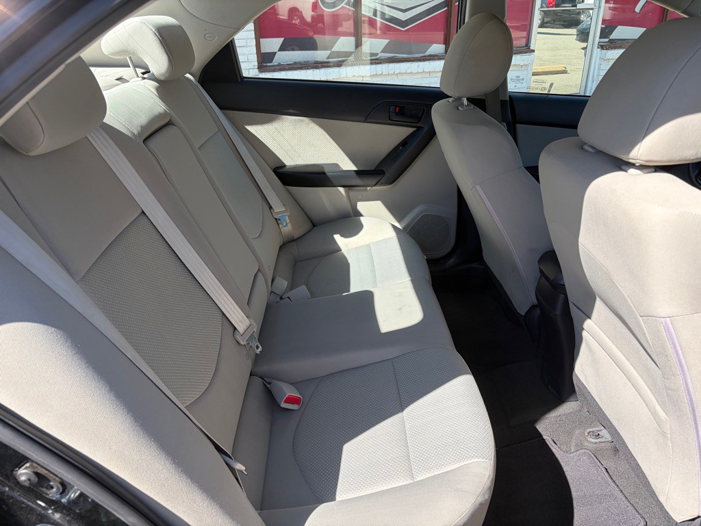 2012 Kia Forte Image 24