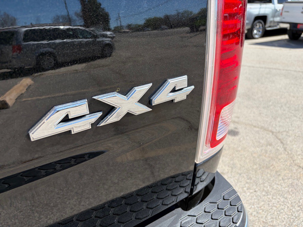 2013 RAM 2500 Image 11