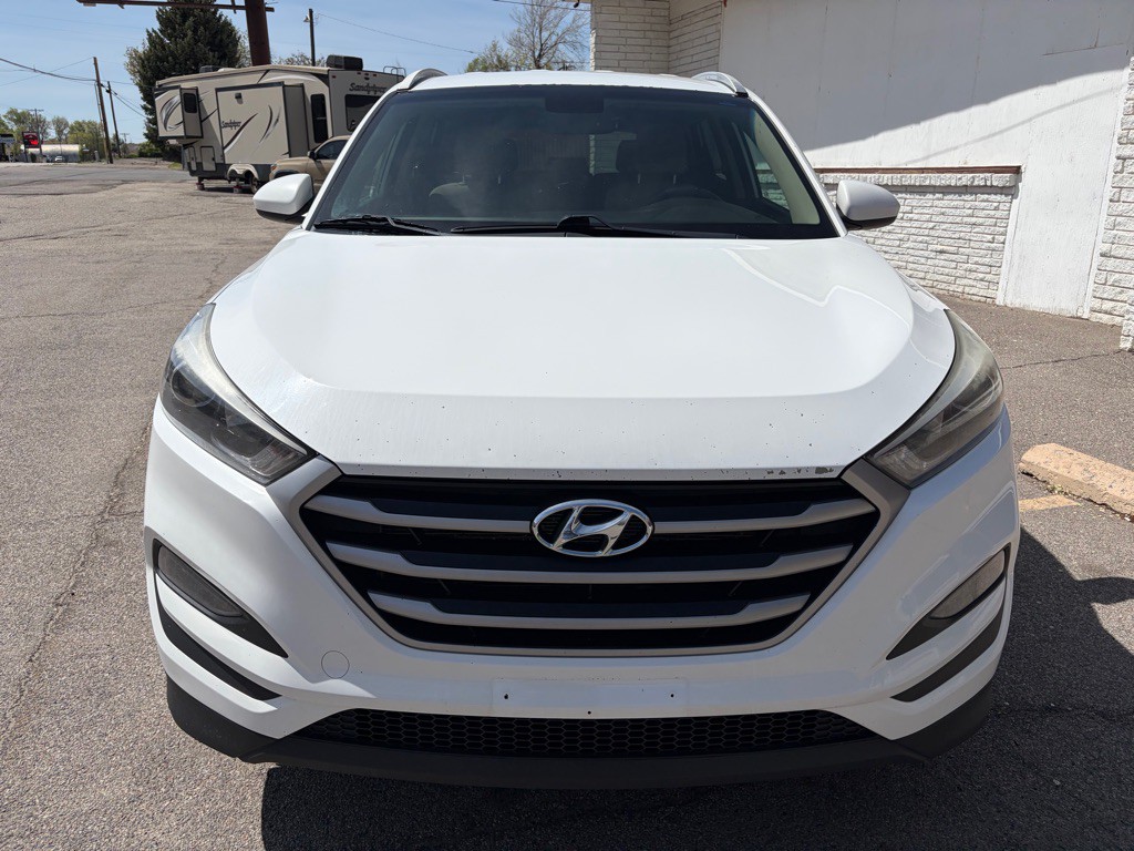 2017 Hyundai Tucson Image 2