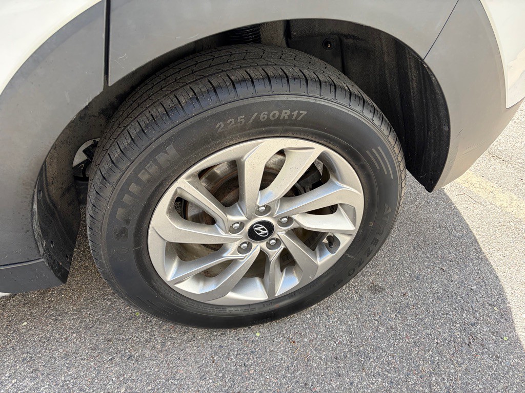 2017 Hyundai Tucson Image 12