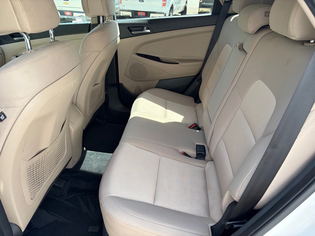 2017 Hyundai Tucson Image 17
