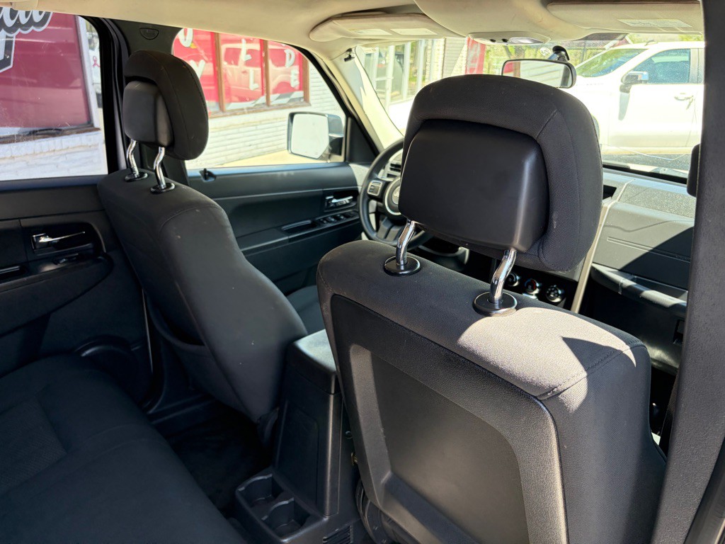 2012 Jeep Liberty Image 27