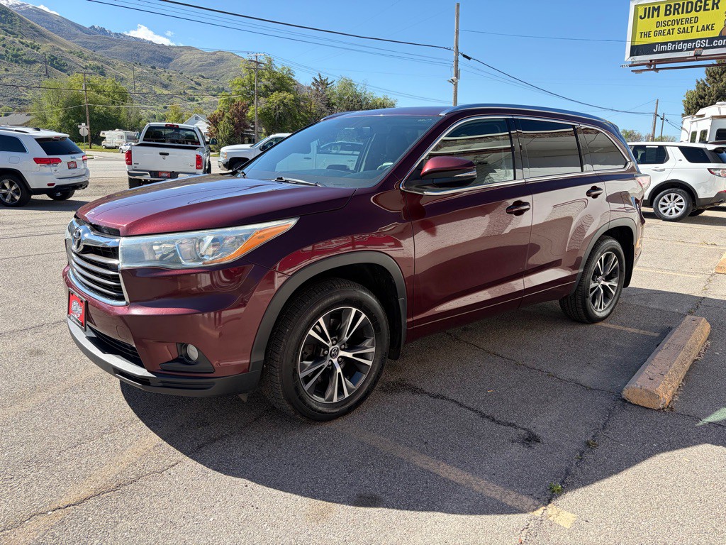 2016 Toyota Highlander Image 3