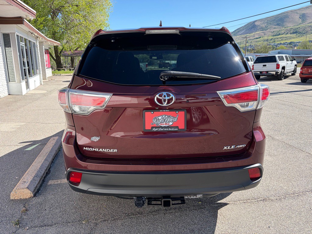 2016 Toyota Highlander Image 6