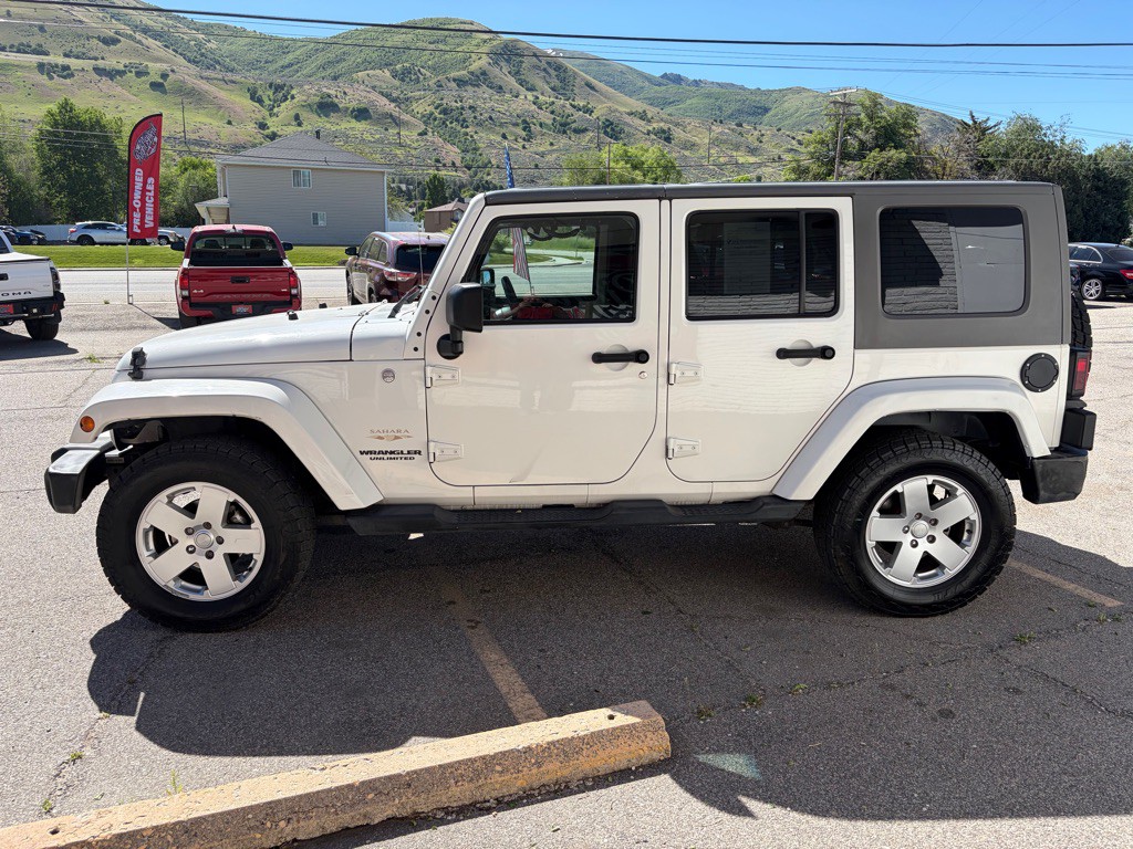 2010 Jeep Wrangler Unlimited Image 4