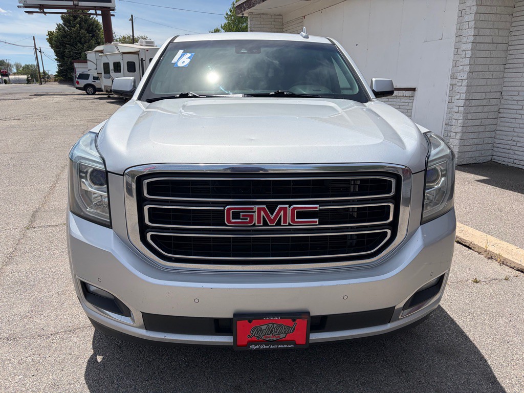 2016 GMC Yukon Image 2