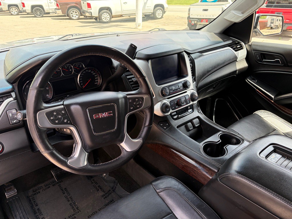 2016 GMC Yukon Image 16