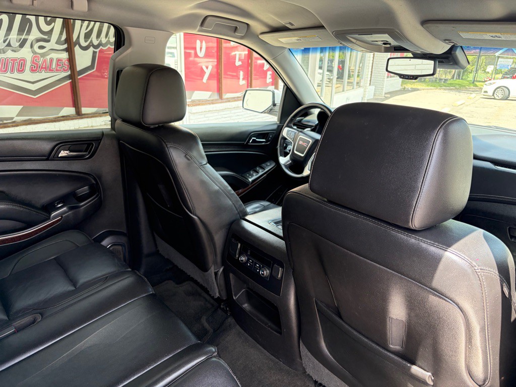2016 GMC Yukon Image 28