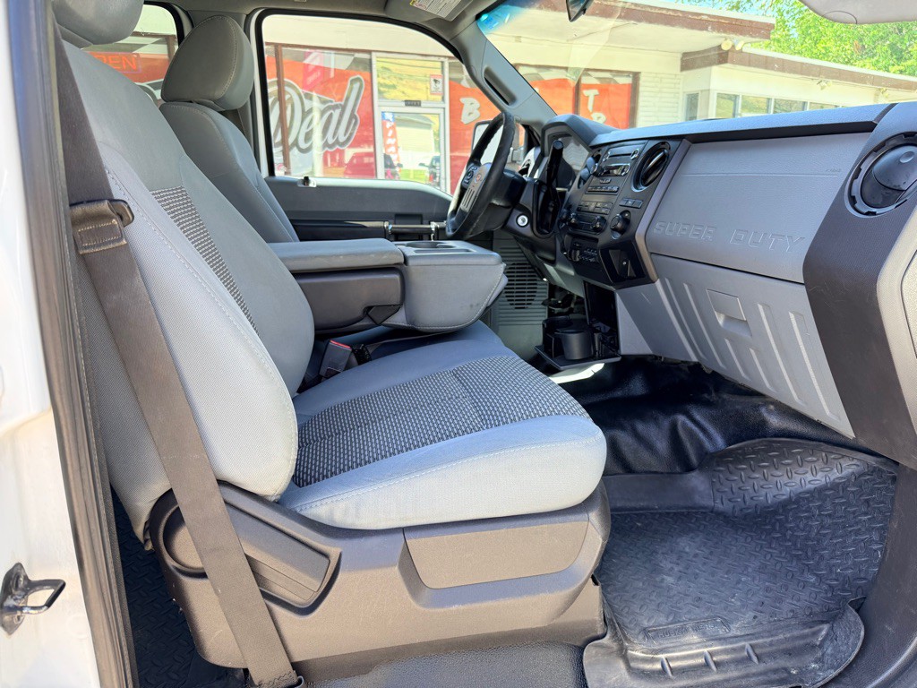 2011 Ford F-350 Image 12