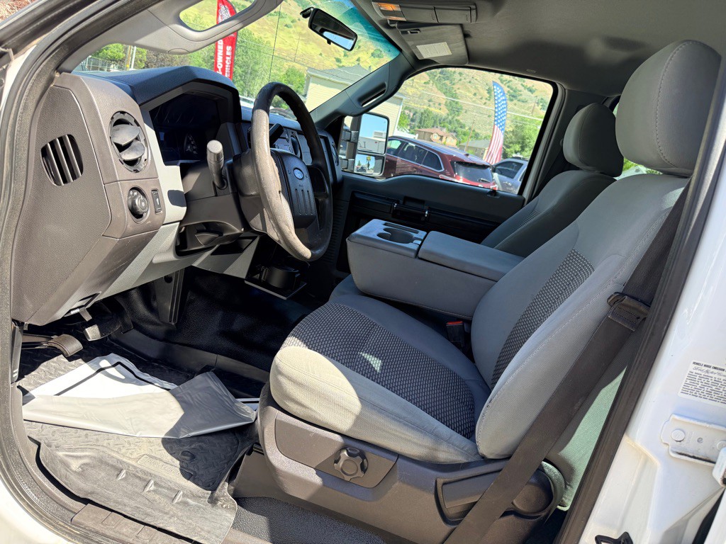 2011 Ford F-350 Image 16