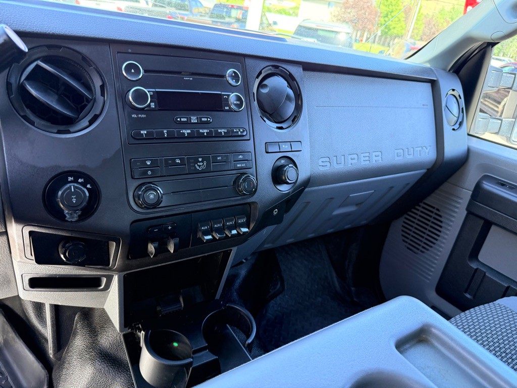 2011 Ford F-350 Image 18