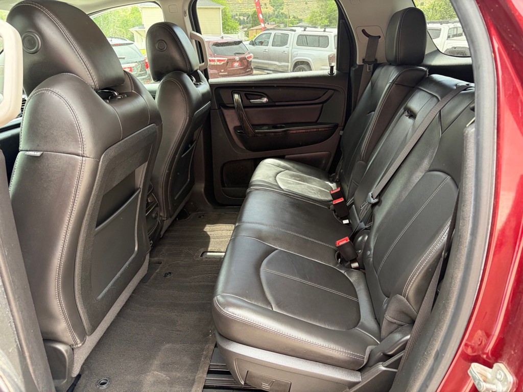 2017 GMC Acadia Image 17