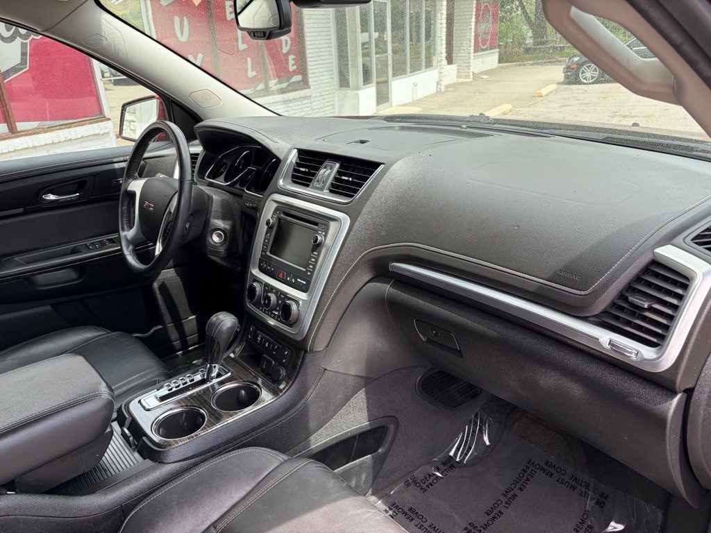 2017 GMC Acadia Image 25