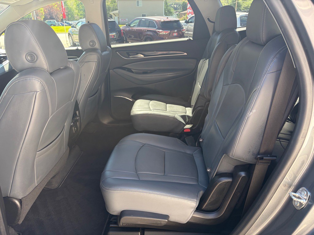 2020 Buick Enclave Image 19