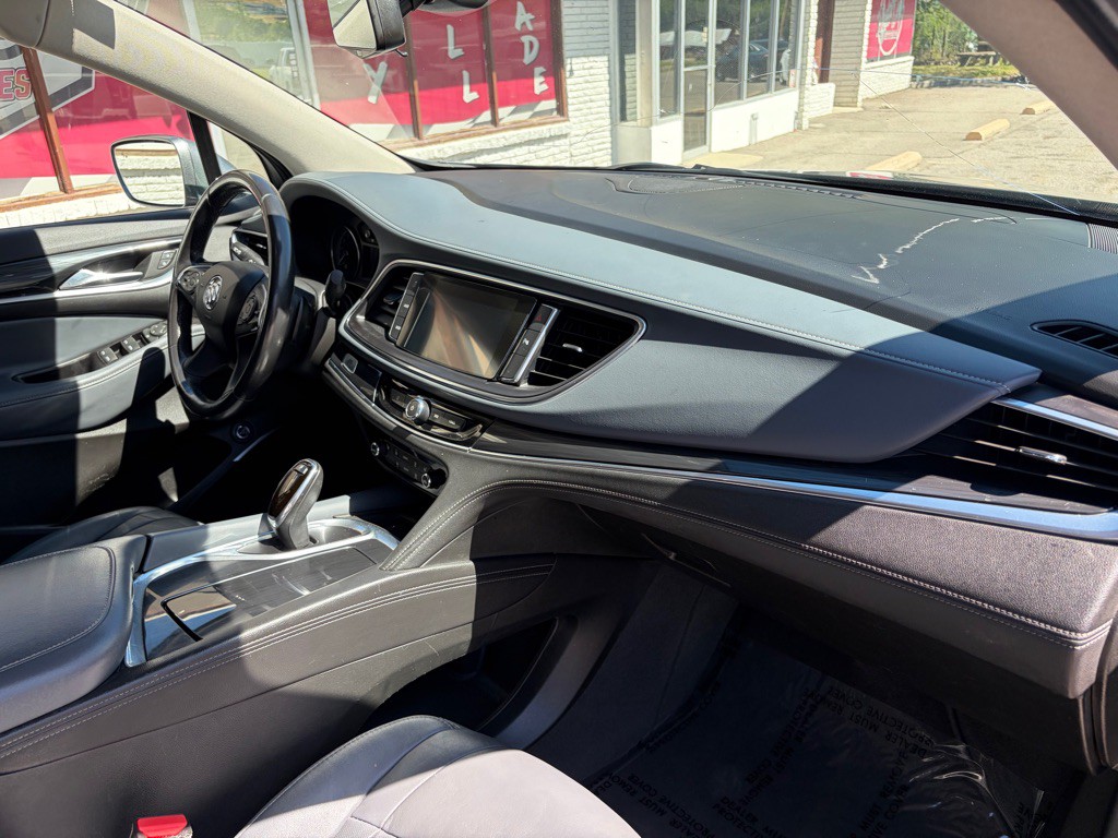 2020 Buick Enclave Image 25