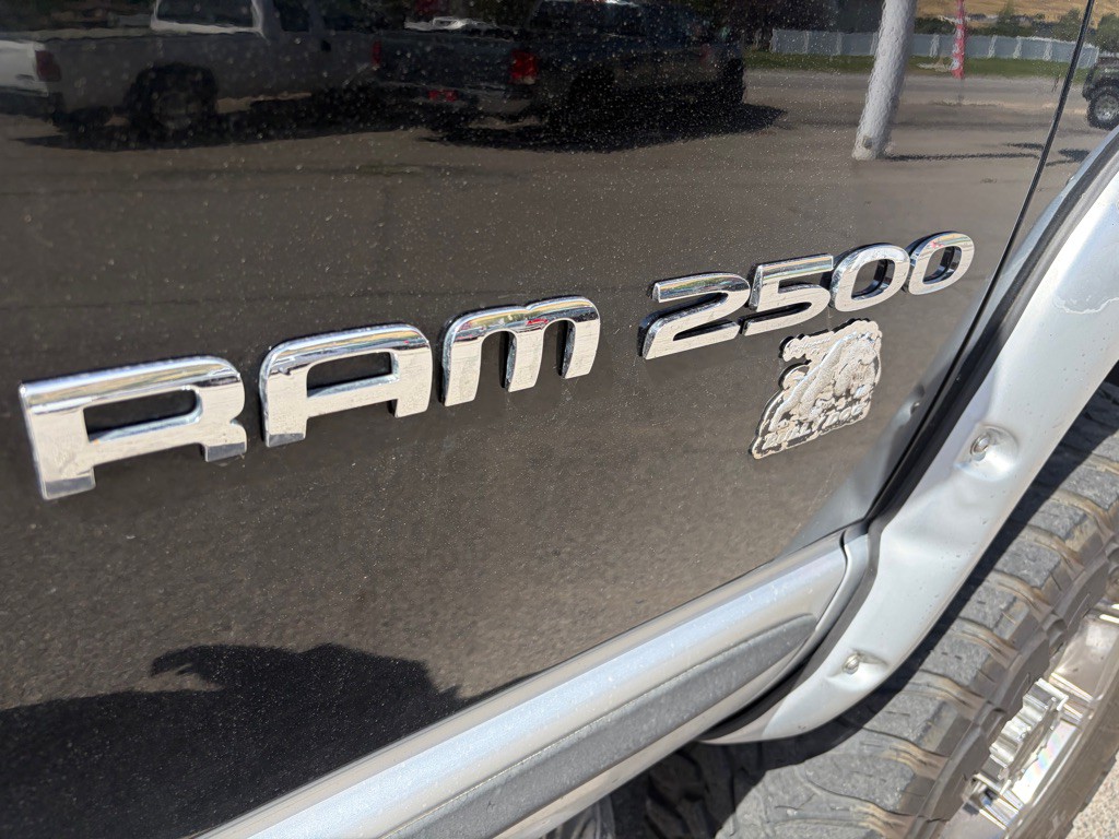 2005 Dodge Ram 2500 Image 10