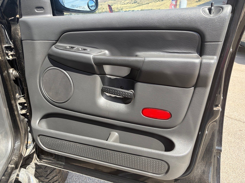 2005 Dodge Ram 2500 Image 20