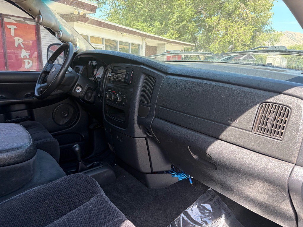 2005 Dodge Ram 2500 Image 22