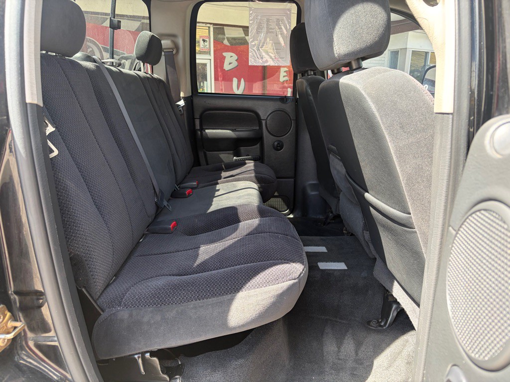 2005 Dodge Ram 2500 Image 24
