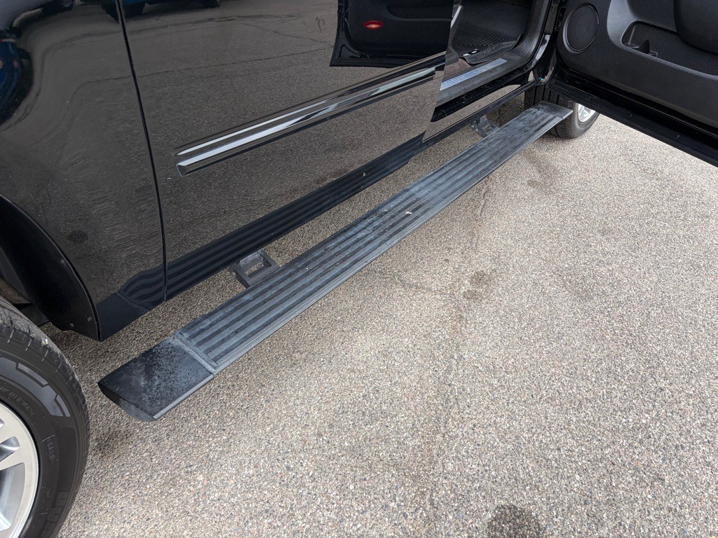 2014 Cadillac Escalade Image 28