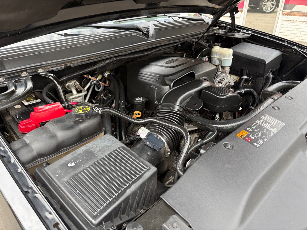 2014 Cadillac Escalade Image 31