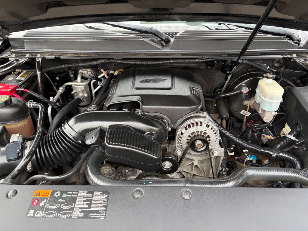 2014 Cadillac Escalade Image 32