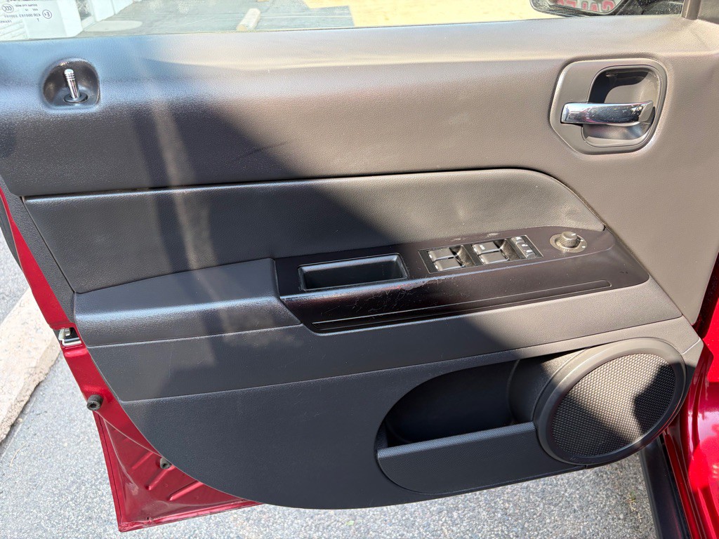 2015 Jeep Patriot Image 13