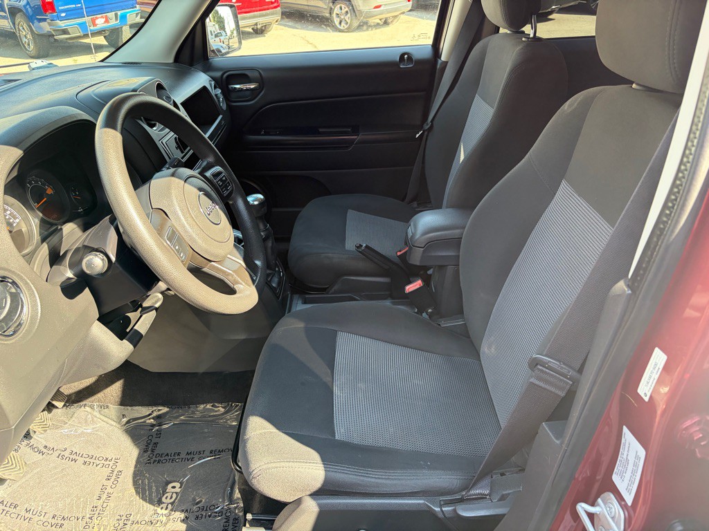 2015 Jeep Patriot Image 14