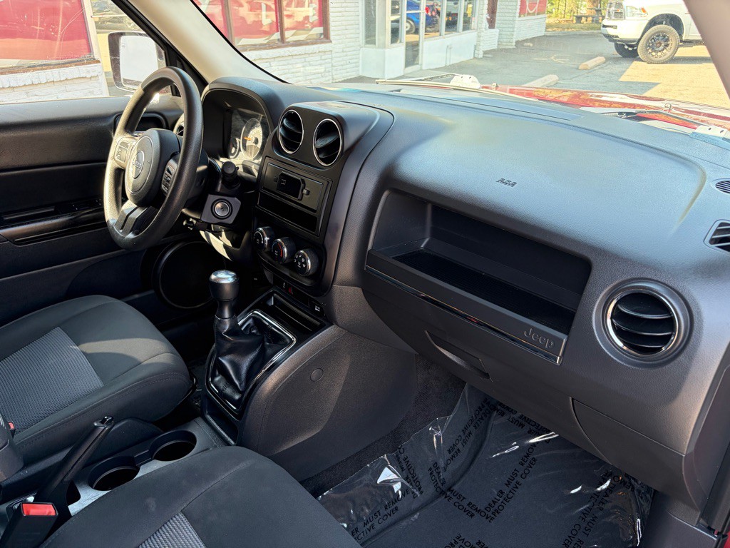 2015 Jeep Patriot Image 25