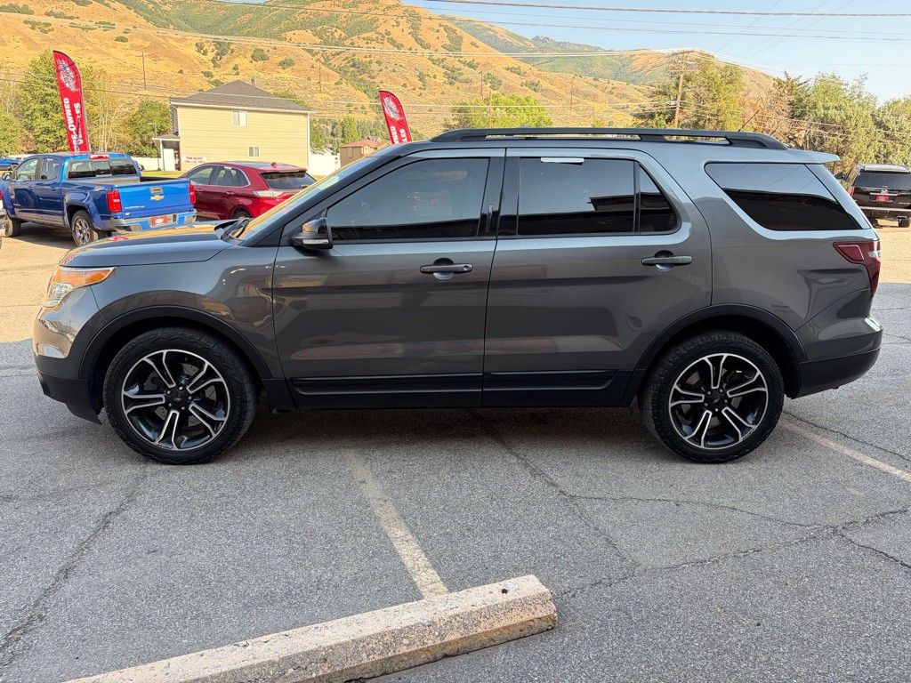 2015 Ford Explorer Image 4