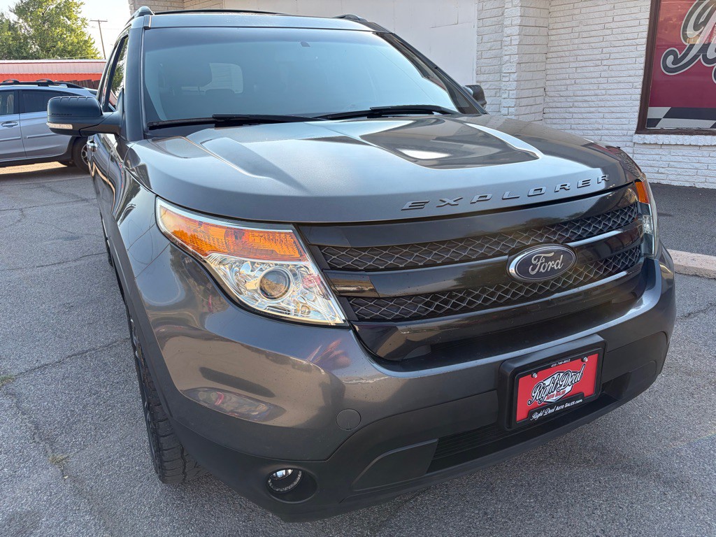 2015 Ford Explorer Image 9