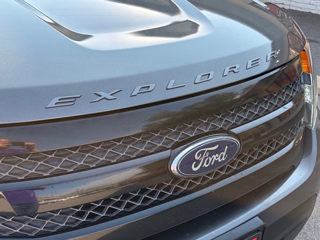 2015 Ford Explorer Image 10
