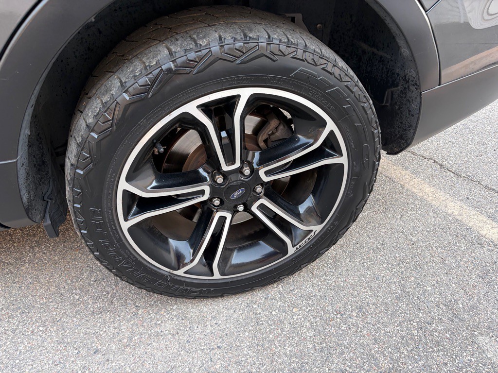 2015 Ford Explorer Image 13
