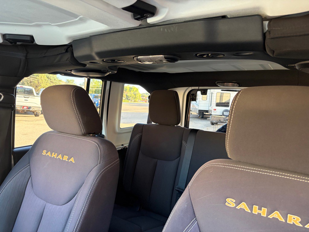 2014 Jeep Wrangler Unlimited Image 17