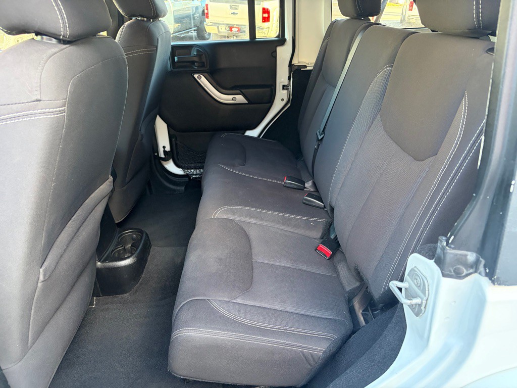 2014 Jeep Wrangler Unlimited Image 20