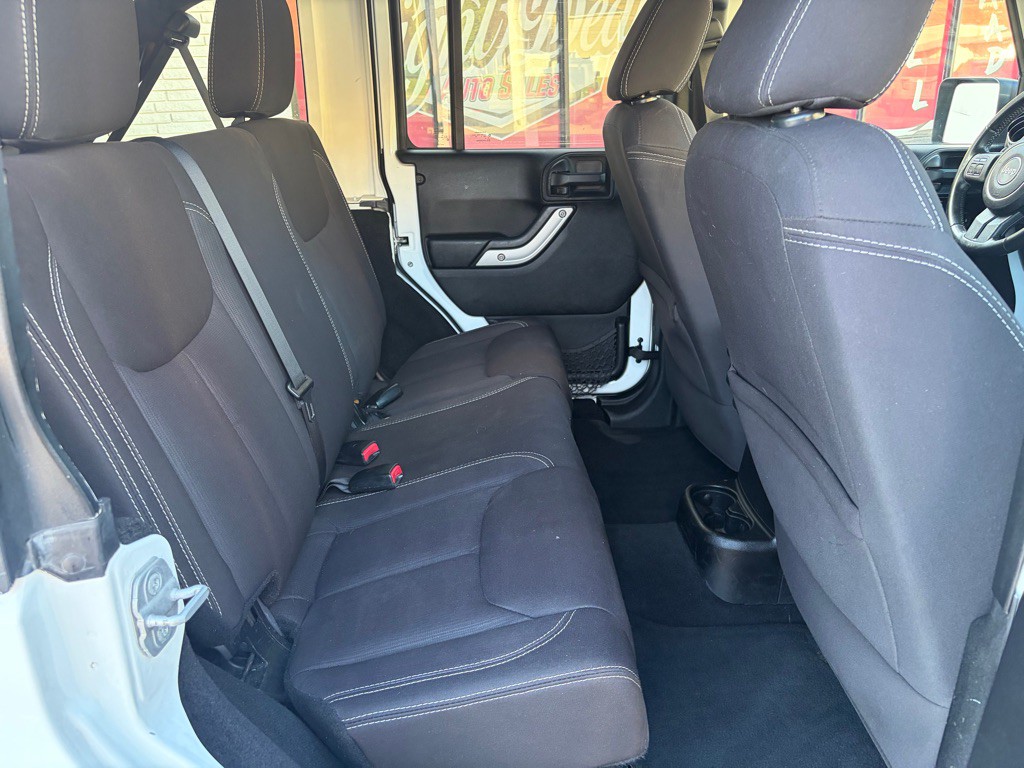 2014 Jeep Wrangler Unlimited Image 31