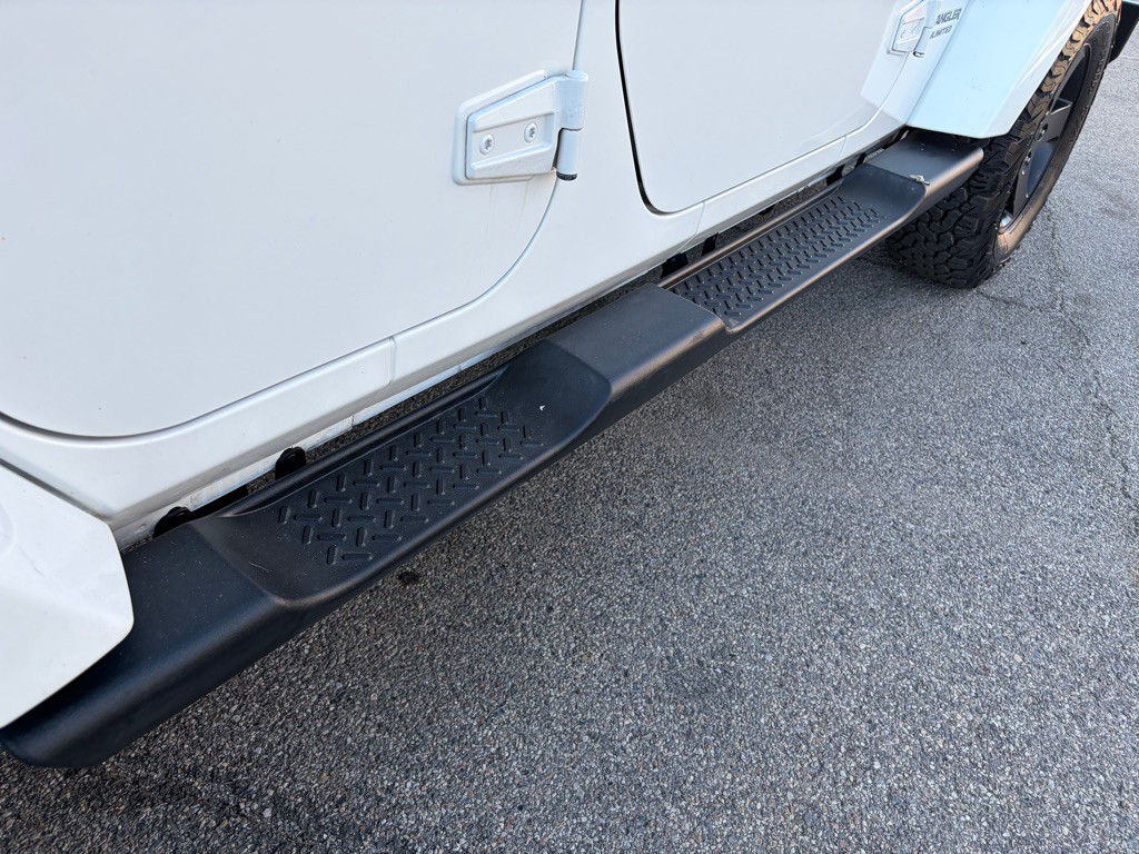 2014 Jeep Wrangler Unlimited Image 32
