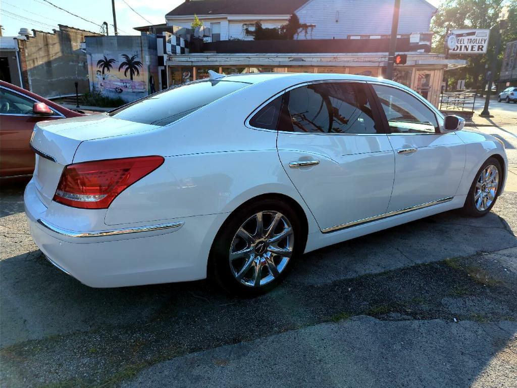 2011 Hyundai Equus Image 3