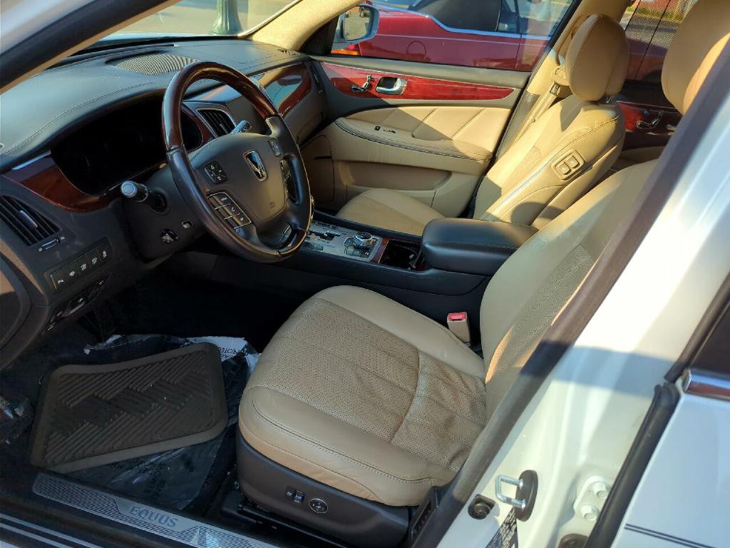 2011 Hyundai Equus Image 5