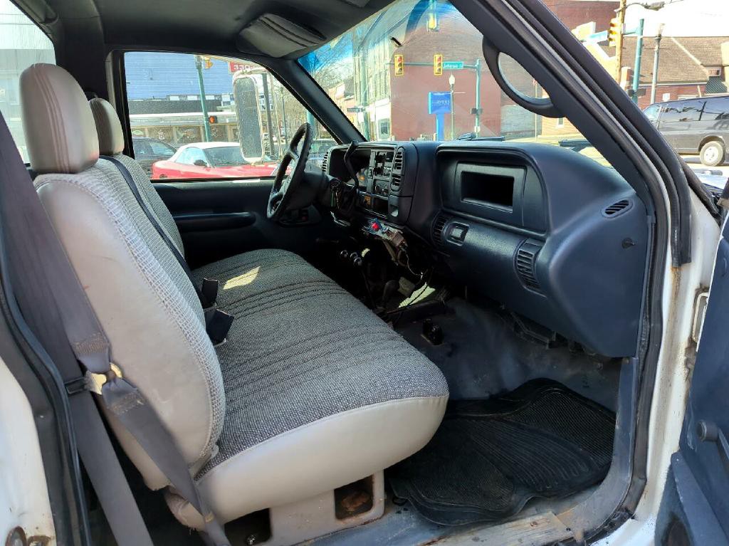 1997 GMC Sierra 3500 Image 7