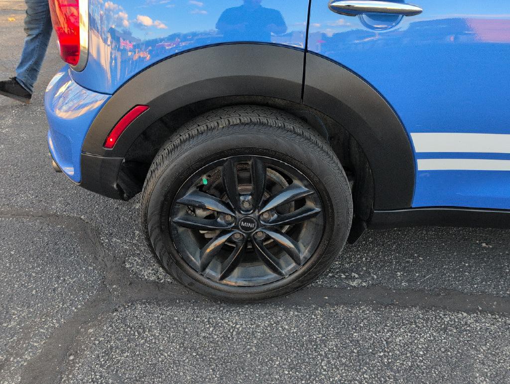 2014 MINI Countryman Image 11