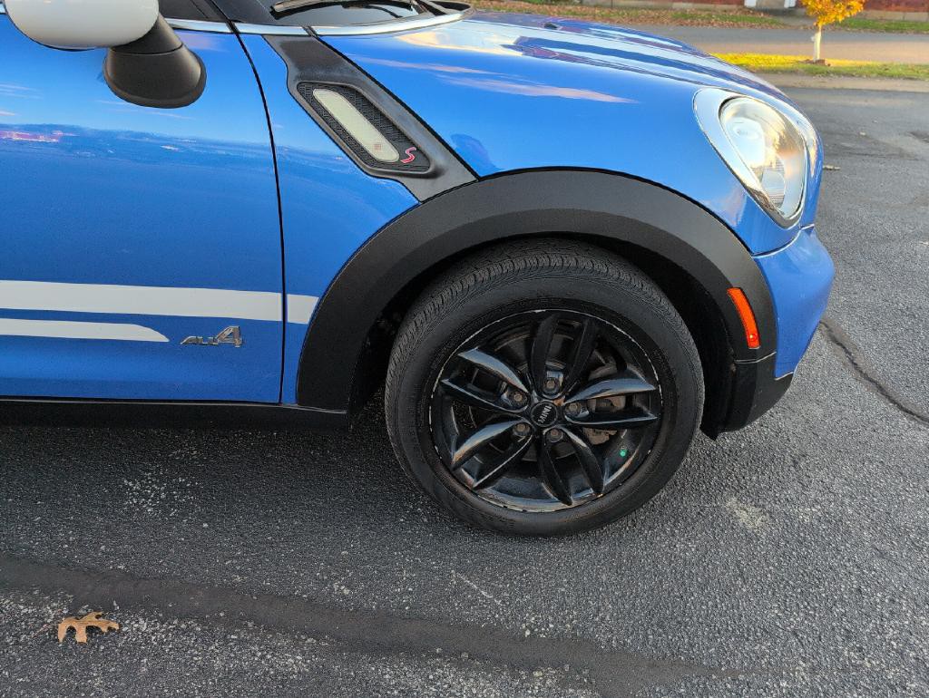 2014 MINI Countryman Image 12