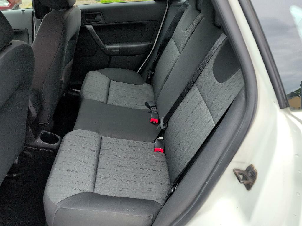 2009 Ford Focus Image 10